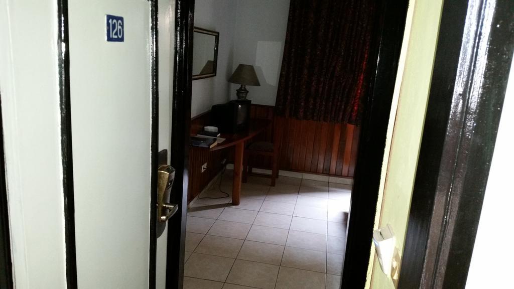 Saffana Hotel Douala Exterior photo